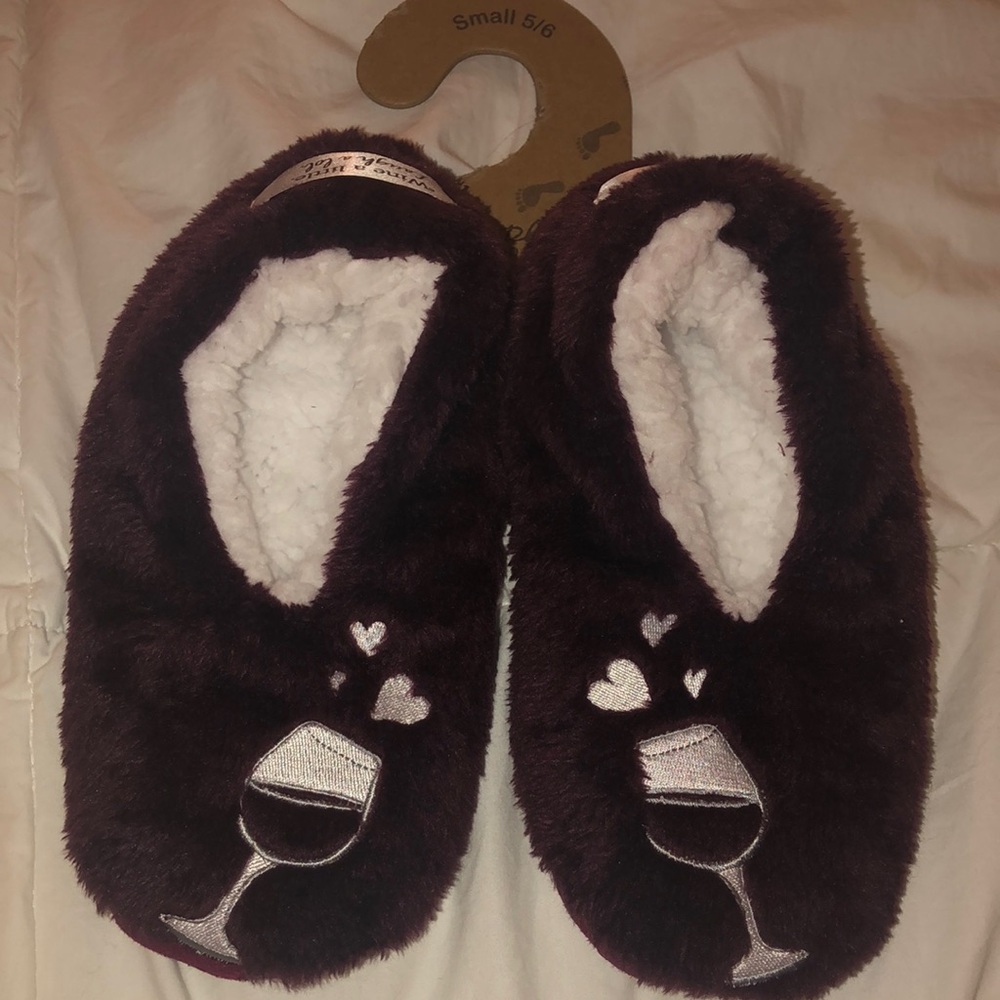 Maroon slippers